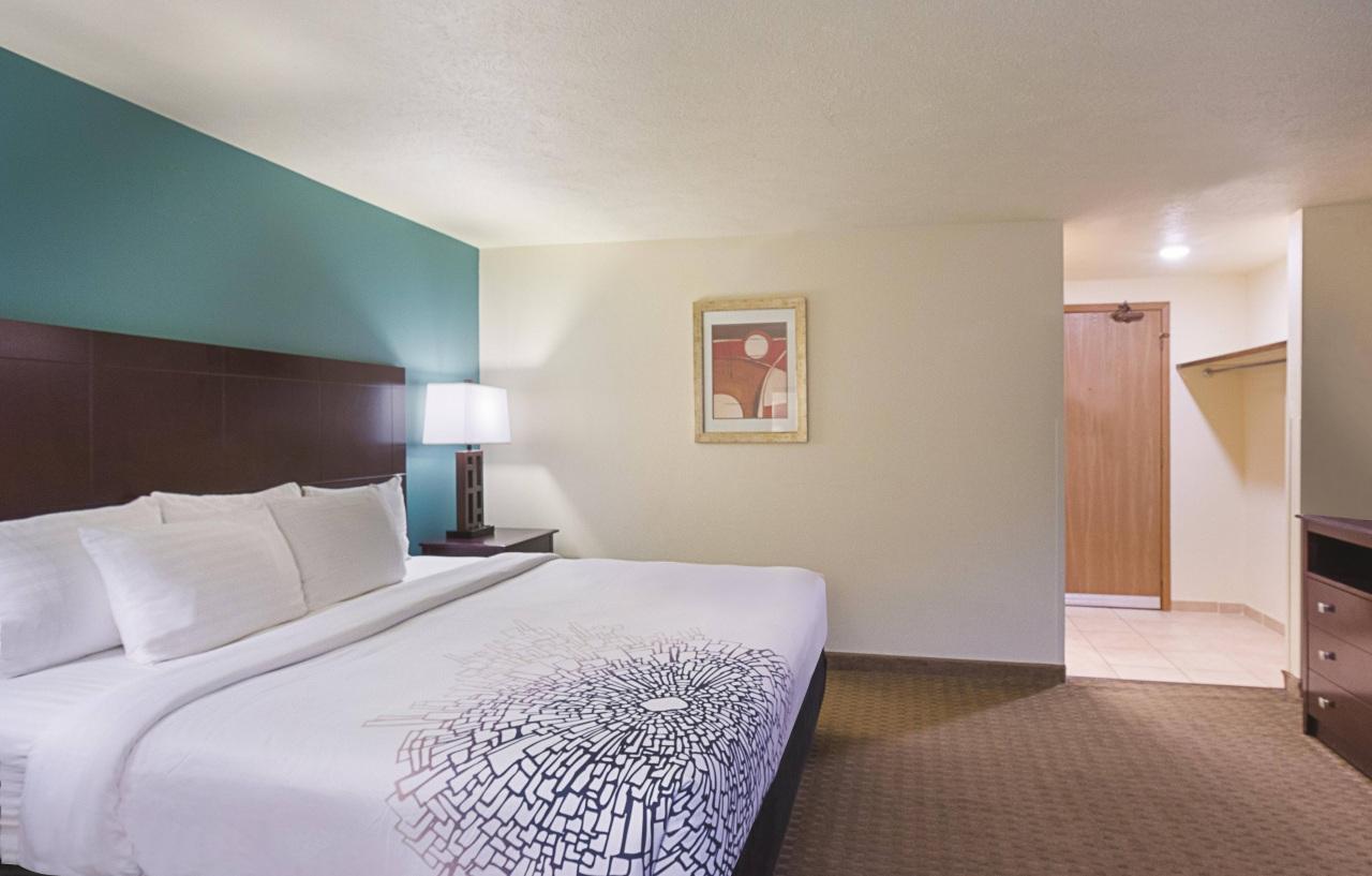La Quinta By Wyndham Portland Nw Hotel Exterior photo