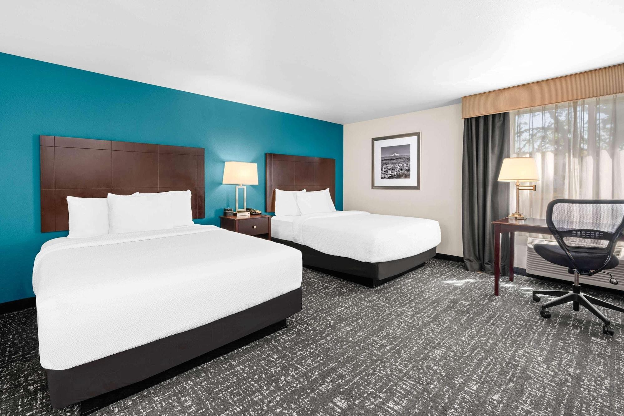 La Quinta By Wyndham Portland Nw Hotel Exterior photo