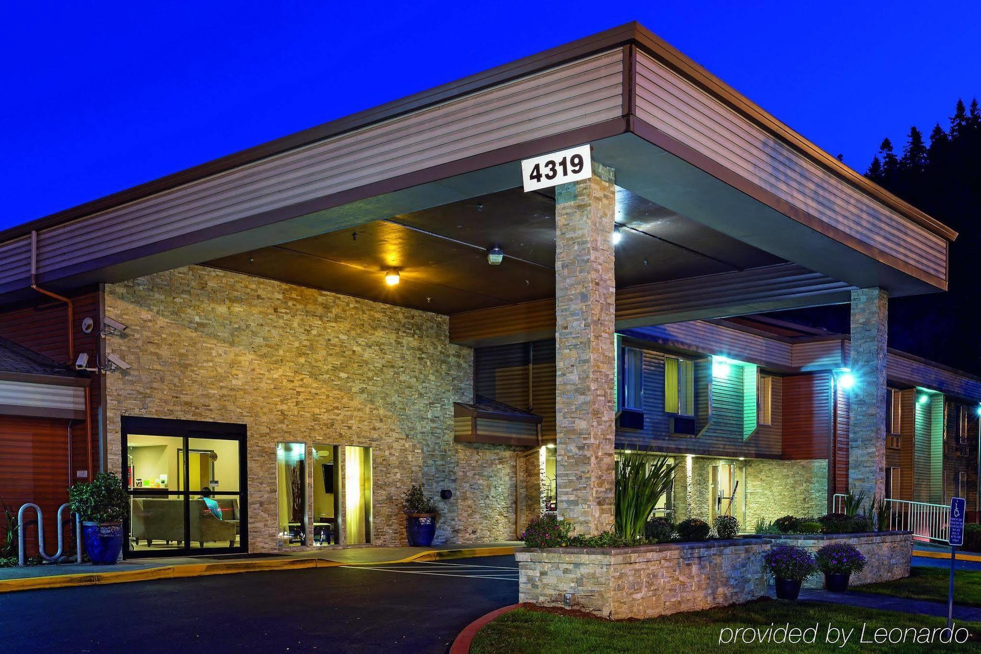 La Quinta By Wyndham Portland Nw Hotel Exterior photo