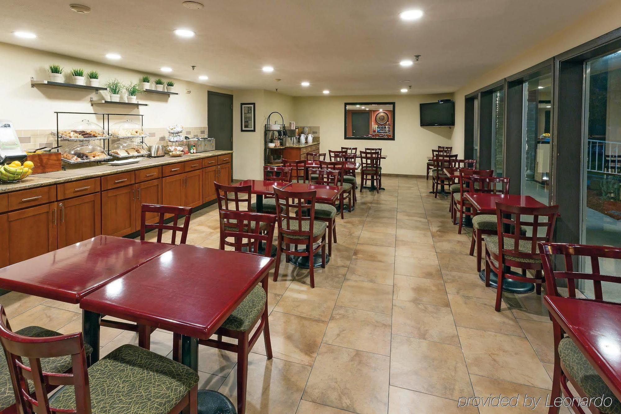 La Quinta By Wyndham Portland Nw Hotel Exterior photo
