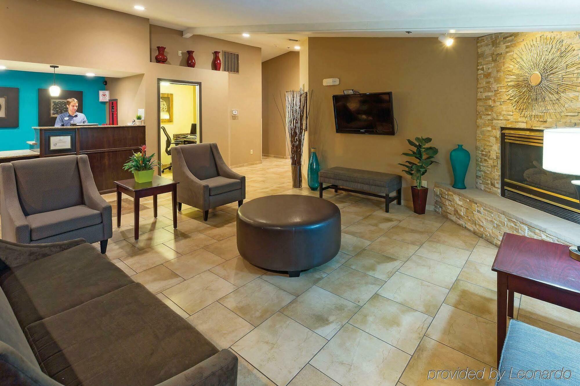 La Quinta By Wyndham Portland Nw Hotel Exterior photo