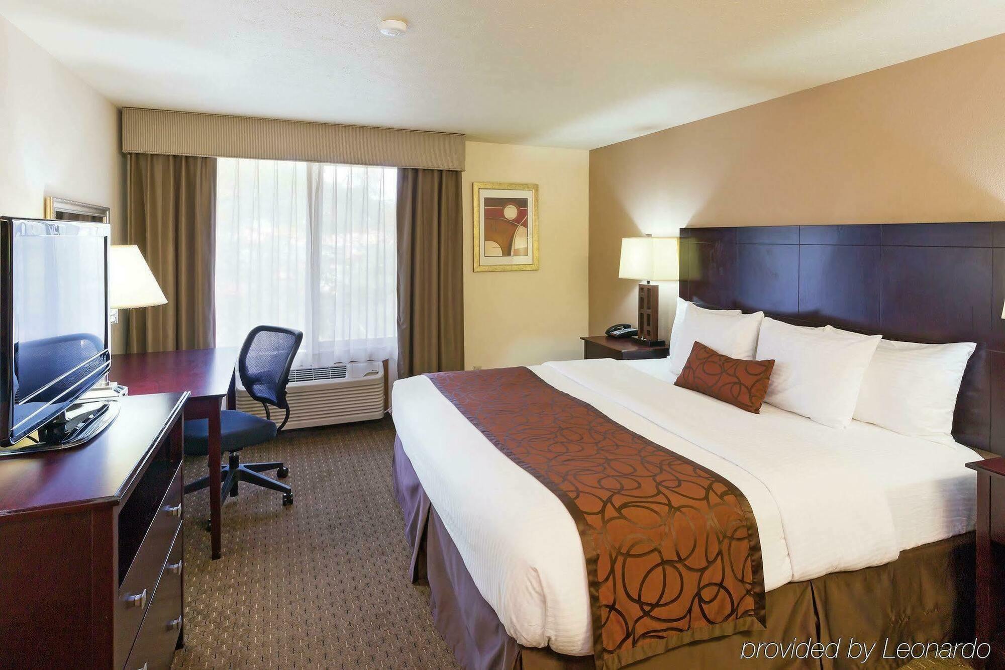 La Quinta By Wyndham Portland Nw Hotel Exterior photo